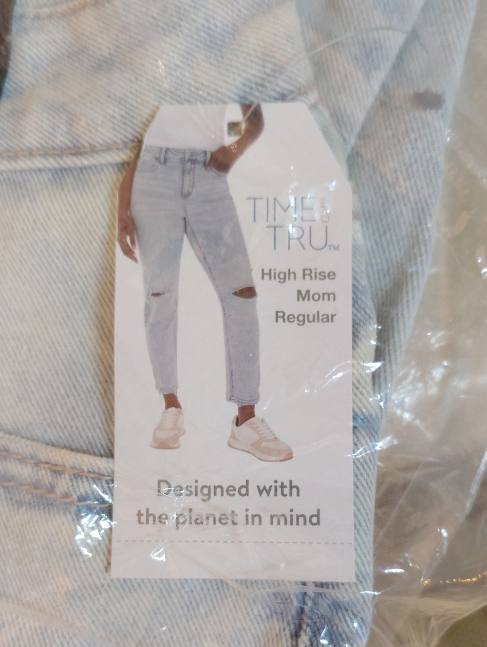 Time and Tru Light Wash High-Rise Mom Jeans - Picture 3 of 4
